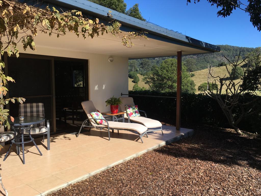 Hillcrest Mountain View Retreat Bed & Breakfast Crystal Creek Exterior photo