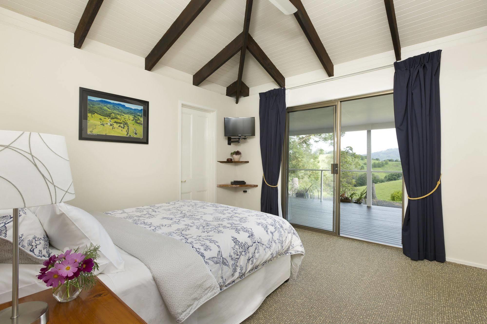 Hillcrest Mountain View Retreat Bed & Breakfast Crystal Creek Exterior photo
